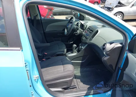 2014 Chevrolet Sonic Lt из США, поврежденный, VIN 1G1JC5SH5E4155518